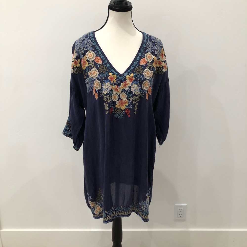 Johnny Was embroidered tunic top Size L